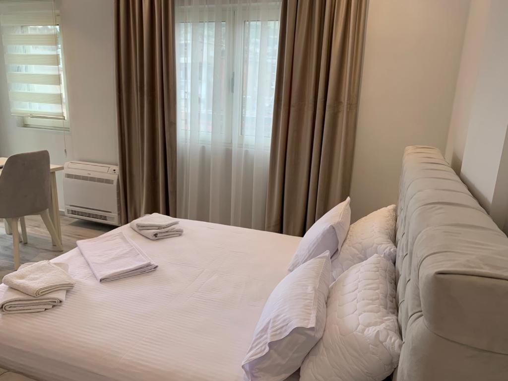Delfin Apartments Sarandë Exteriér fotografie