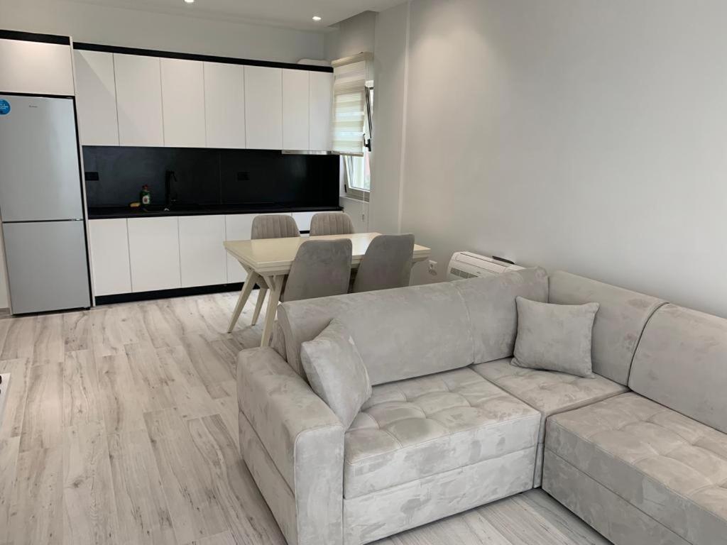 Delfin Apartments Sarandë Exteriér fotografie