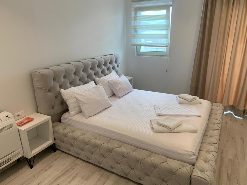 Delfin Apartments Sarandë Exteriér fotografie