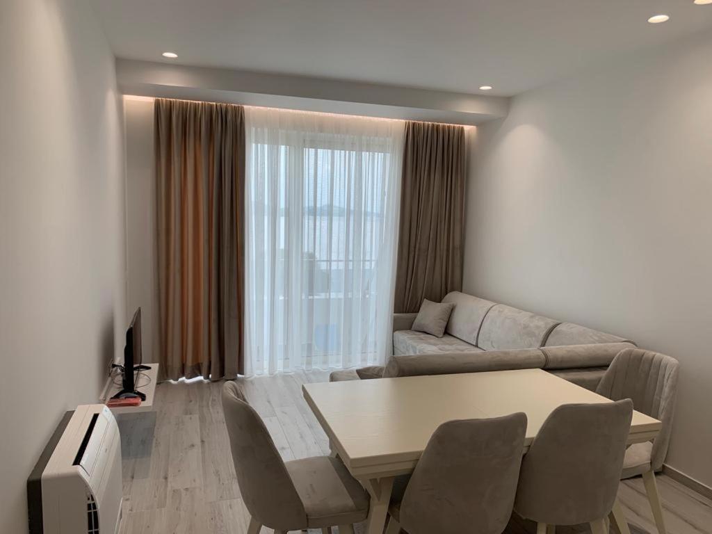 Delfin Apartments Sarandë Exteriér fotografie