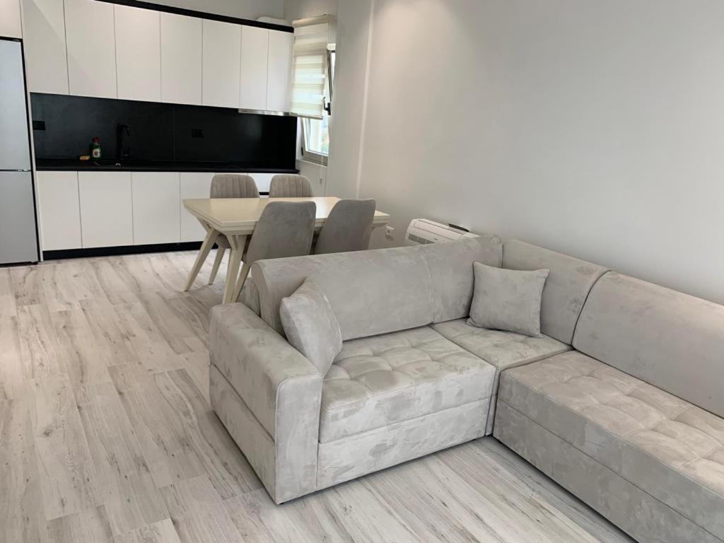 Delfin Apartments Sarandë Exteriér fotografie