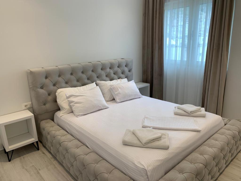 Delfin Apartments Sarandë Exteriér fotografie